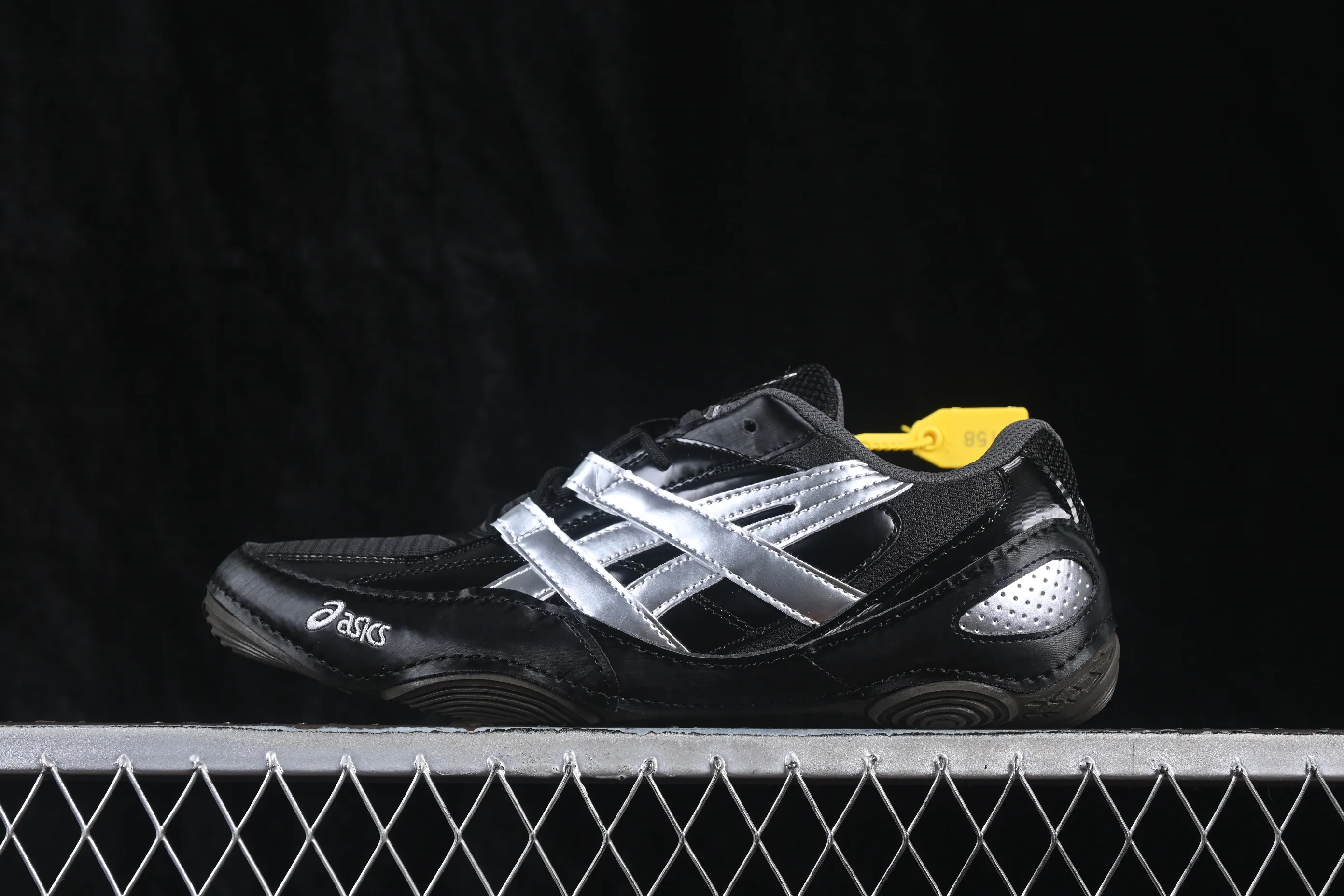 All categories Asics Asics series Asics Hypersync W version Asics Hypersync fashion retro breathable lightweight thin-soled moral training shoes 1203A879-021